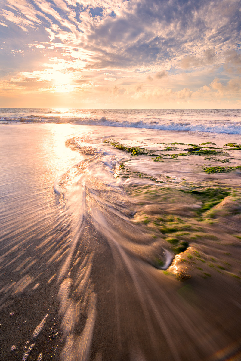 breathtakingdestinations:  Kure Beach - North Carolina - USA (by Alistair Nicol) 