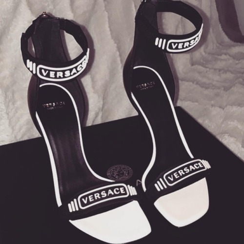 luxuryonlyalways:luxuryonlyalways ♡