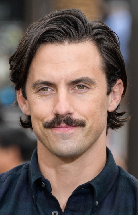 vjbrendan:  Milo Ventimiglia & Mandy Moore Promoting ‘This Is Us’ on ‘Extra’http://www.vjbrendan.com/2016/10/milo-ventimiglia-mandy-moore-promoting.html