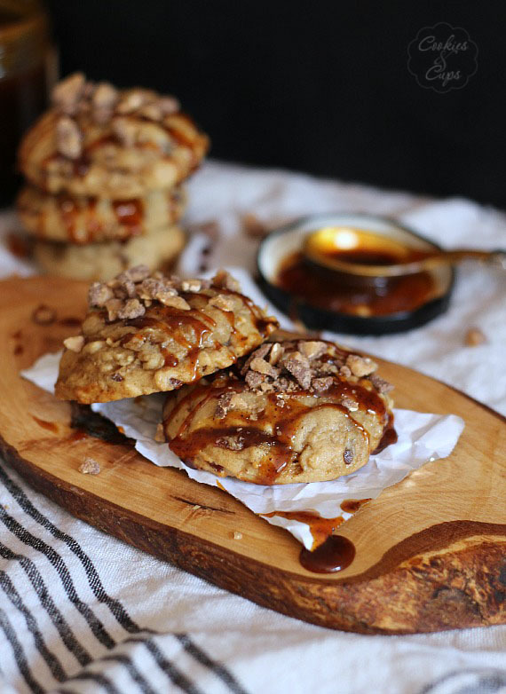 gastrogirl:  sticky toffee pudding cookies. 