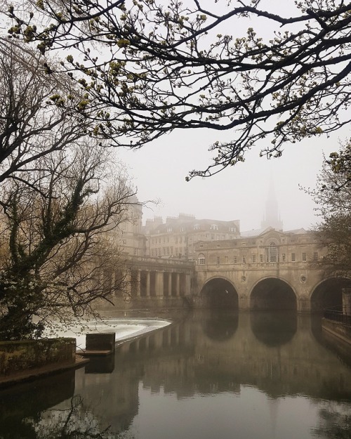 sobforsirius:A misty spring morning in Bath // ig: kristinelizabeths 