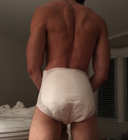 morrishudsonrock:  Padded up for bed with my bf 