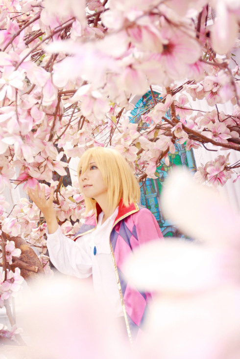 HOWL’S MOVING CASTLE cosplayCosplayer: MeoCharacter: HowlPhoto by Han Kouga