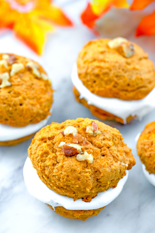 Pumpkin Whoopie Pies