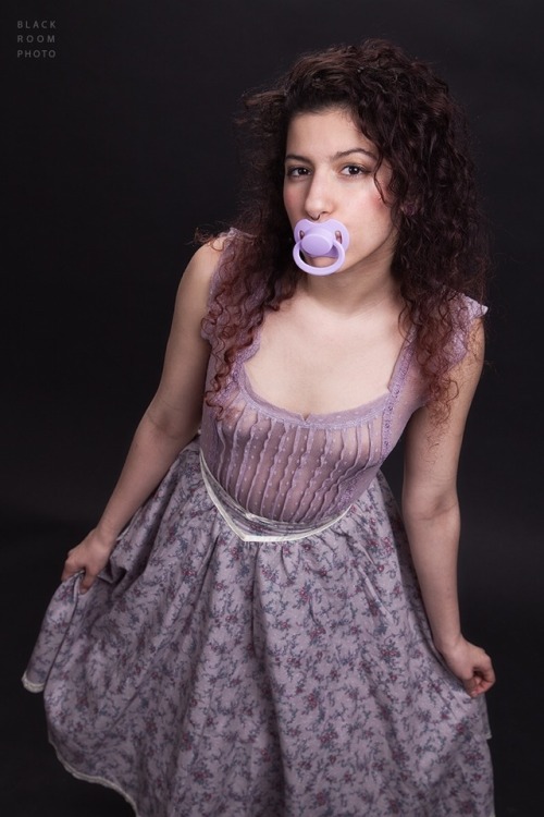 dadaslilstonerbaby: I am so super thankful to be able to be living my best kinky life Photo by Black