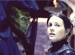 niyalune:alexkingstonsarchive:Doctor Who meme → [2/5] OTPs↳ Madame Vastra and Jenny Flint