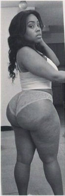 pearhub:  #thick #booty  Oh that big ass,