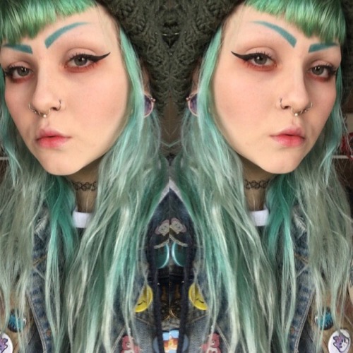 Here’s some selfies from yesterday. Was feelin’ good. • • • #bluehair #tealhair #faded #fadedhair #