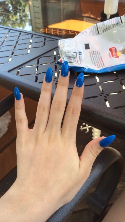 aggienes:  funkies:  Rare  Omg that blue is making me alive