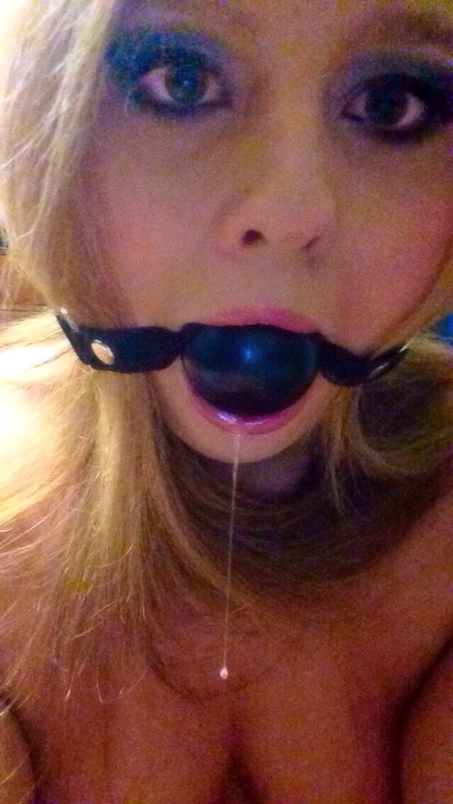 beautyintheballgag:  Amateur ballgag selfies 