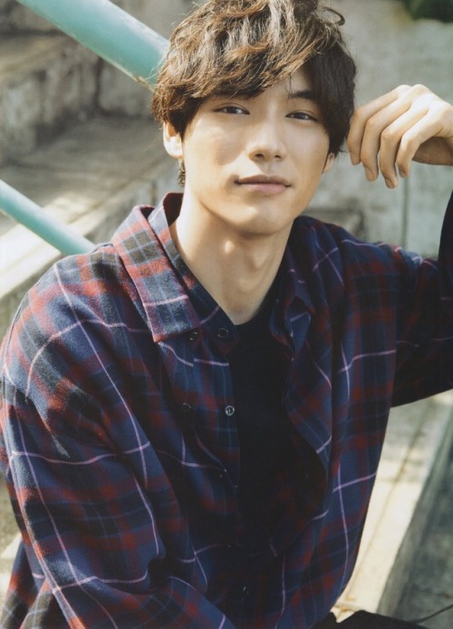 SOTA FUKUSHI and HANA SUGISAKI promoting Bleach in J Movie Magazine 