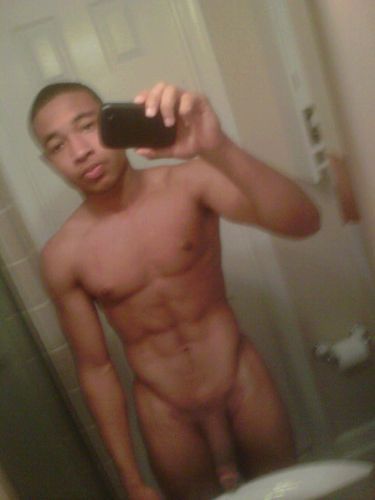 goodbussy:  Some dick for my followers who love some dick with their Bussy.