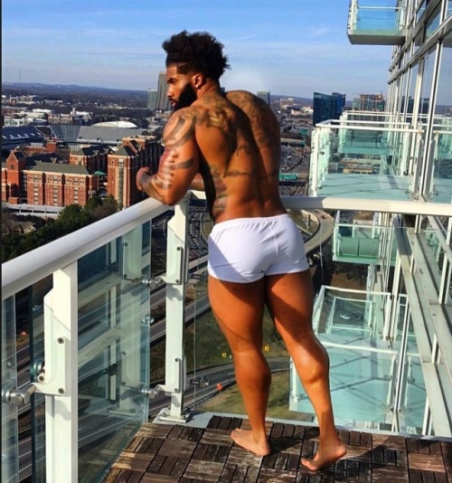 iLikeBIGDudez