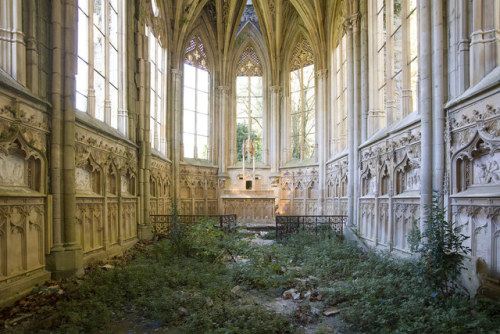 90377:May God save this chapel by Jérémy RONDAN