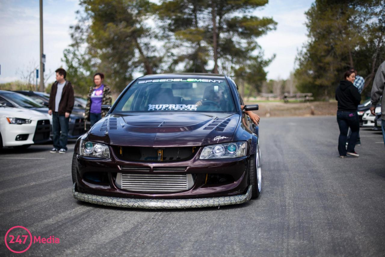 jdmlifestyle:  J.T’s Evo 8 on SSR SP3s Photo By: 247 Media