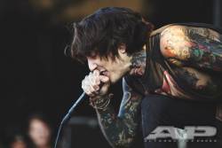 altpress:  Ever wondered which Oli Sykes