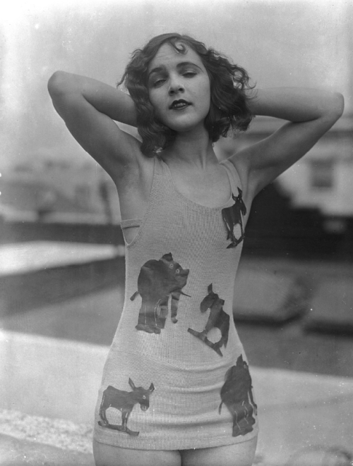 yesterdaysprint:  Actress Edna Aslin modeling political bathing suit, Santa Monica, 1931