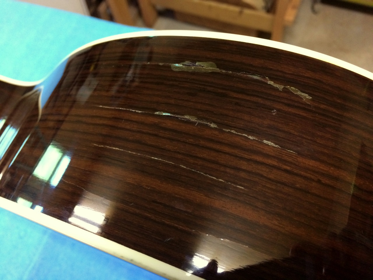 Martin D-28 ブリッジ割れ等 – 最近のリペア作業