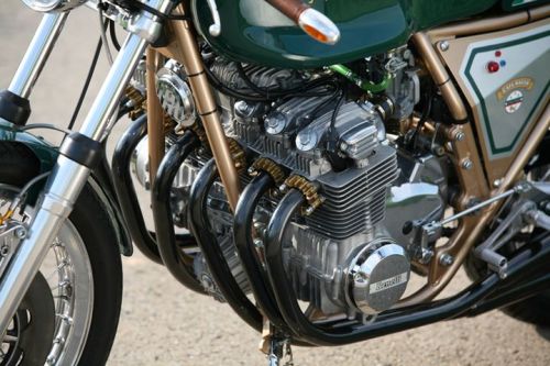 caferacerpasion:  Inline 6 cylinder! Benelli â€ªâ€ŽCafe Racerâ€¬ 750 Sei by Julius Bott.Esta â€ªBenelliâ€¬ de seis cilindros es una autÃ©ntica racer con la que podrÃ¡s rodar con mucha clase >>>Â http://www.caferacerpasion.com/benelli-cafe-racer-7