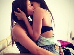 the-inspired-lesbian:  Love and Lesbians ♡