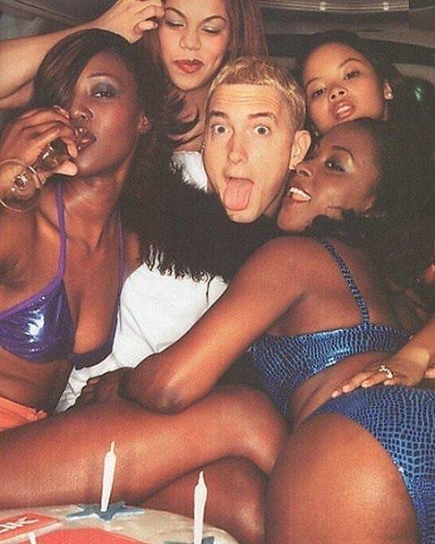 streetdepot:Slim Shady