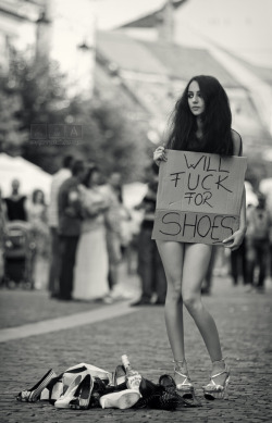 (via f**k for shoes 1 by Lupascu Alexandru)