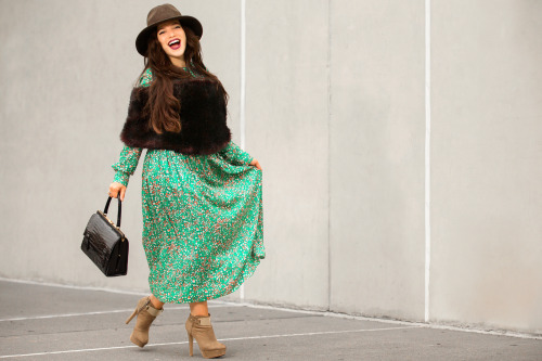 thegeekyblonde:look at these gorgeous orthodox jewish women from this modest fashion article!!!!!!