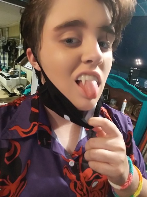 honl:It’s clown Gucci you fucking idiot