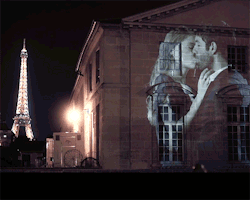 contemporary-art-blog:  Julien Nonnon, hundreds of french kissing couples projected across paris   