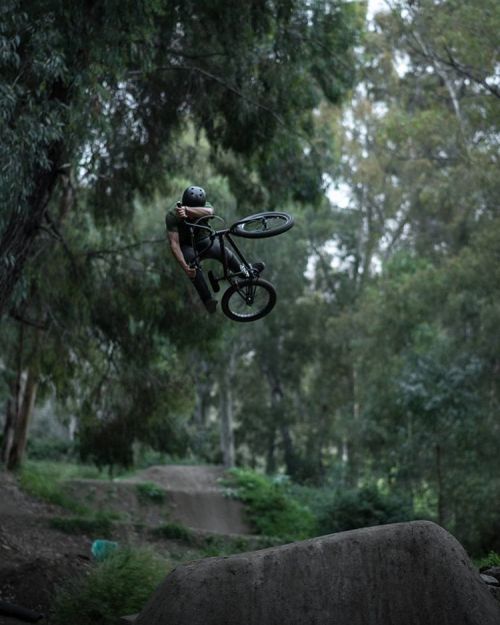 mariocranks: Ricky Grimal showing up the flow at el Cable (en Málaga, Spain)