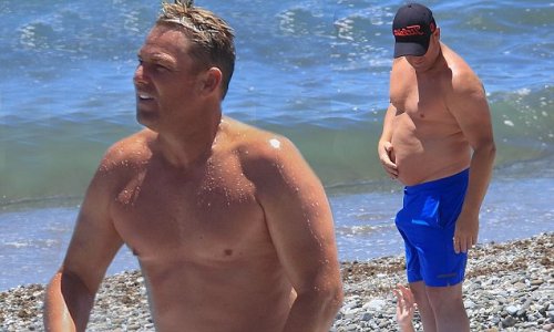 fat-male-celebrities: Shane Warne, Australian former international cricketer