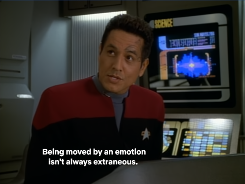 A Conversation On The Bridge Between Janeway, Tom, Chakotay And Tuvok. Tuvok Makes A Comment About Human