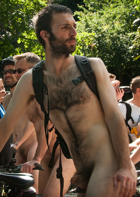 barebearx:  ~~PLEASE FOLLOW ME ** 😊😊😊🐼 ♂♂ OVER 47,000 FOLLOWERS  