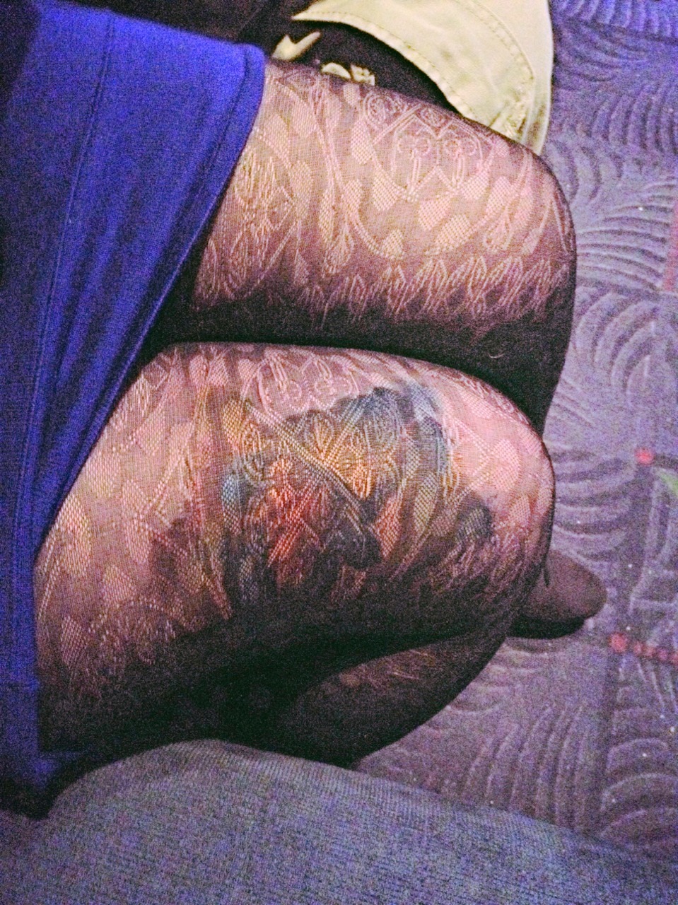 miissclare:  stockings anyone?