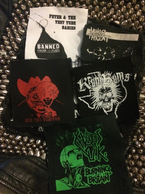 unityfreedomanarchy:gnarly-scumfuck:westsidejane:westsidejane:It’s about damn time for a giveaway!I 