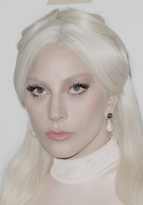Porn oniongirl:  Lady Gaga at the Oscars Luncheon photos
