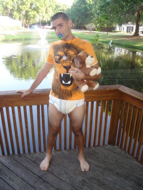 littlebabydee:  Yesterday was payday, so Daddy an’ I went clothes shopping~ Do you like my new shirts? =3 