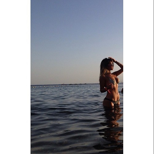 Source : sexyinstush.tumblr.com/ Instagram Name: kellydvash