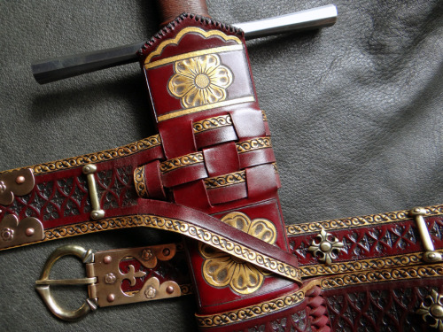 A recently completed ‘Effigy’ style scabbard build for the Albion Baron