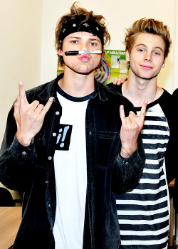 fivesource:  5 Seconds of Summer pose for photos at the signing of their new album release at HMV on June 30th, 2014.  