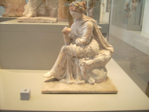 romegreeceart:Greek figurine* from Tanagra?* Altes Museum, BerlinSource: Marcus Cyron, CC BY-SA 3.0 
