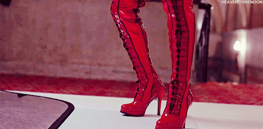 heavenlybrendon:Panic! At The Disco’s Brendon Urie Struts Into KINKY BOOTS x
