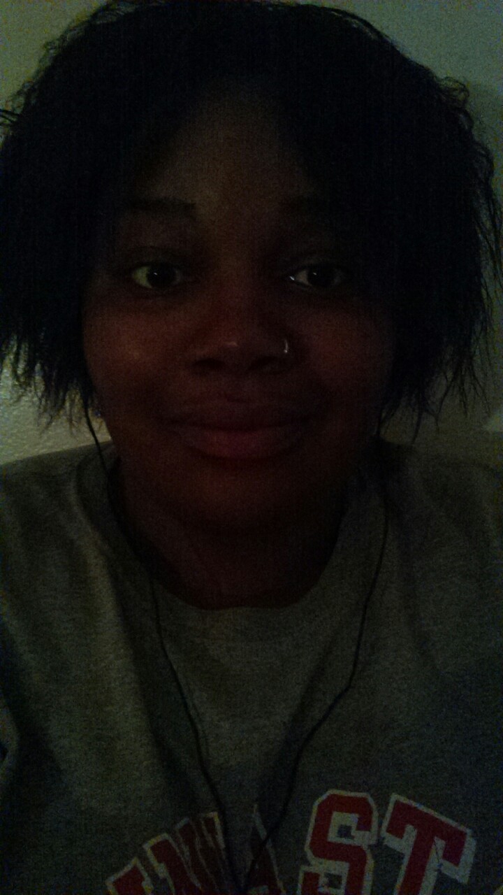 justanothertauruswoman:  Am I too late? #blackout #blackgroupmehasnochill #biggirldontcare