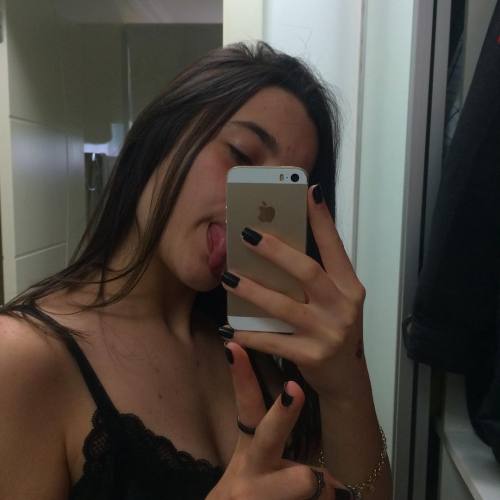 http://streetgrl.tumblr.com/post/156194976477