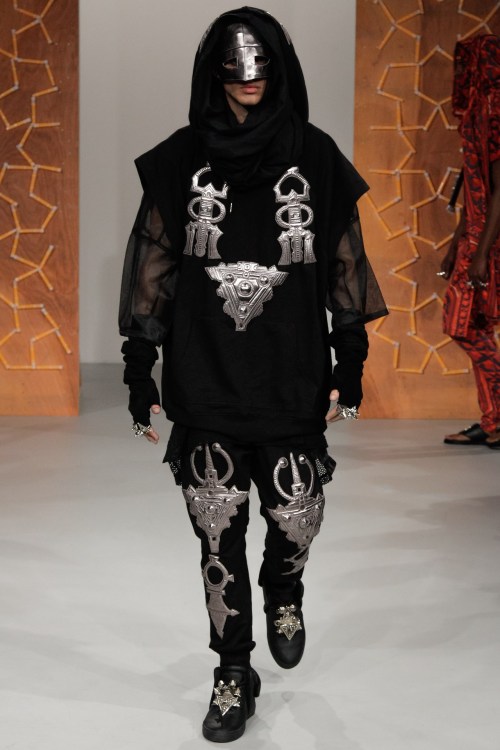 bonjourbonsior:  derriuspierre:  KTZ SPRING/SUMMER 2014 | LONDON COLLECTIONS: MEN  I was not impressed! 