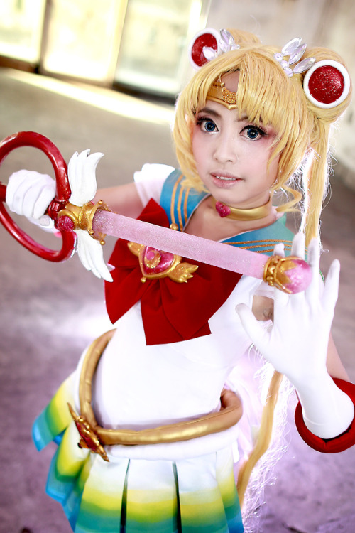 Super Sailor Moon ([ Album 2 ])(click the photo to see more)photo by Red Charlottecostume | props by