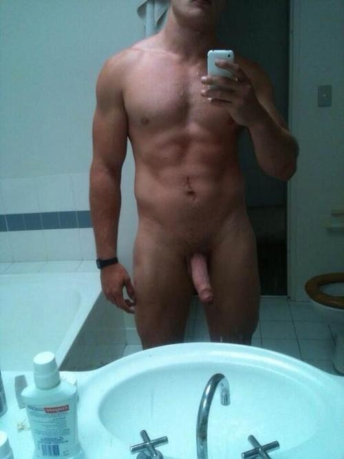 dirtystraightguys:  nakedguyselfies:   As a Rabbitohs supporter and a big fan of the Burgess brothers, how could I not share the leaked pics of BIG George!!  George Burgess Rugby Follow me: dirtystraightguys.tumblr.com 