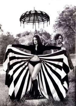 visualobscurity:  Tim Burton and Lisa Marie