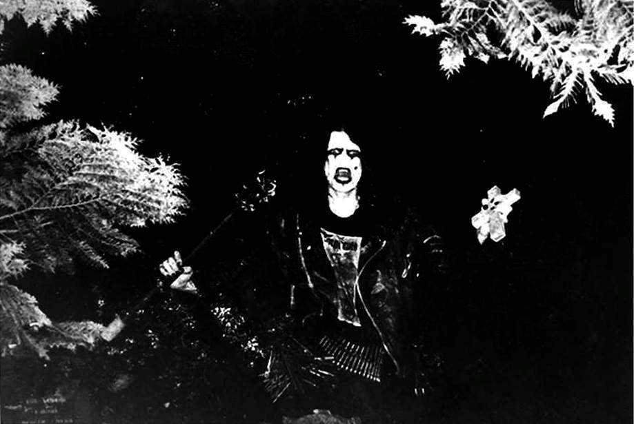 helvete-stoner:    Hat from GORGOROTH back in their demo times.