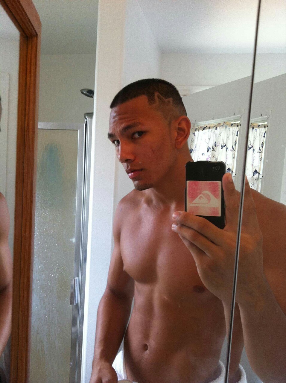 dem-kane-tho:  Hawaiian hotness 